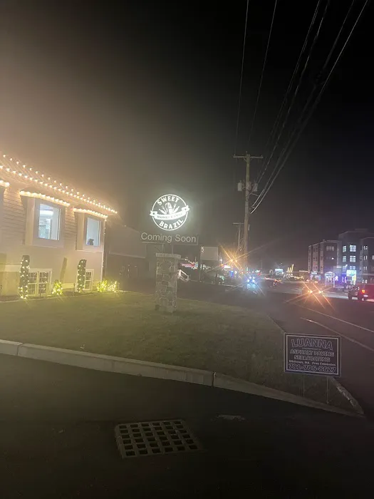 1032 Main Street Picture 1