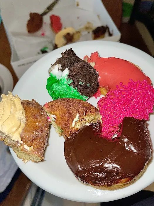 Duke's Donut Worx Picture 4