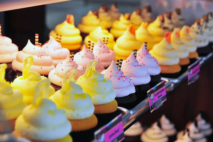 Cupcake Charlie's Picture 2