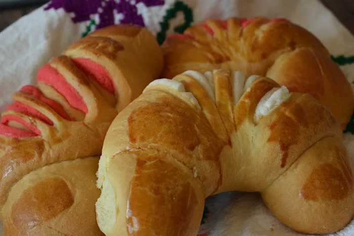 La Perla Bakery Picture 2