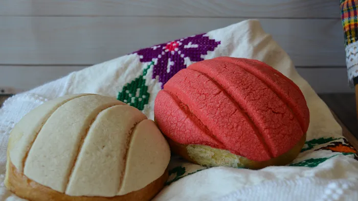 La Perla Bakery Picture 10