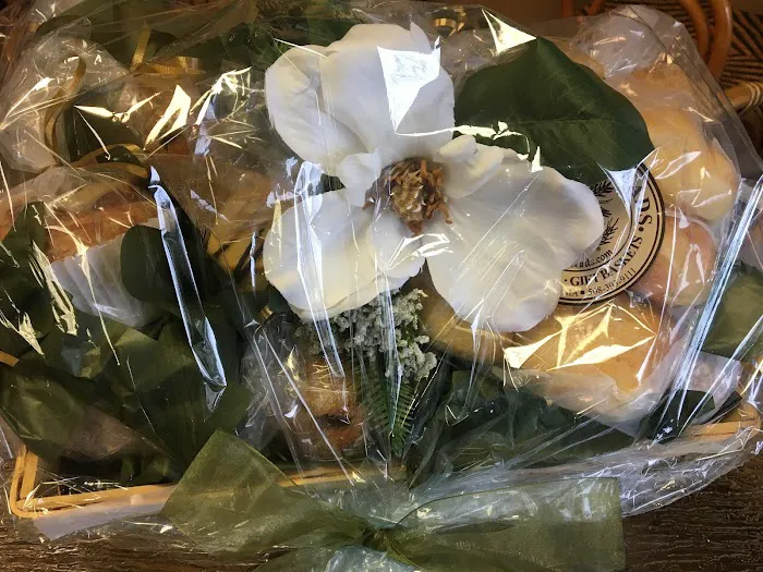 Festive Breads Bakery, Cafe', Gift Baskets Picture 7