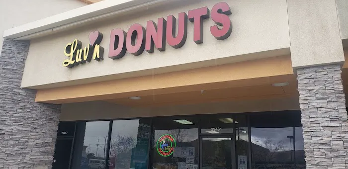 Lov'n Donuts Diner you'll Love Picture 6