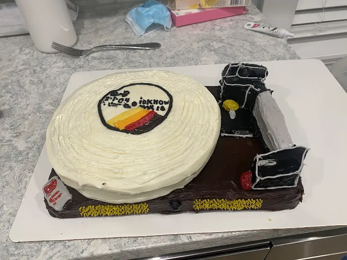 Just Deciding Bakery Picture 1