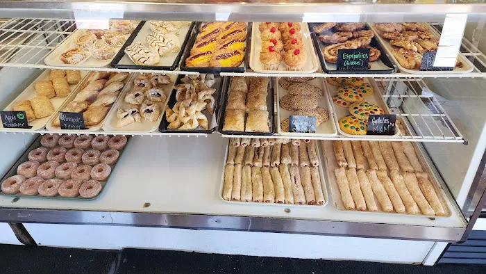 La Reyna Bakery Picture 2
