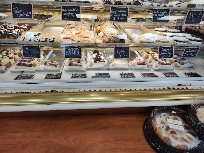 Dutch Kitchen Bake Shop & Deli Picture 3