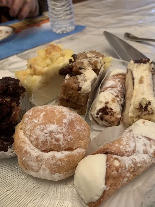 Joyce's Pies & Bakery Picture 9
