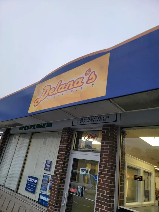 Delanas Bakery Picture 1