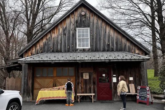 Beach Lake Bakery