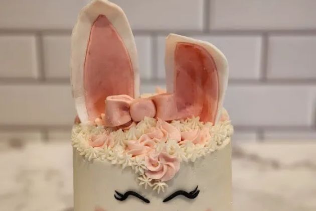 Cakes by T