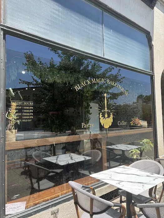 Black Magic Bakehouse Picture 3