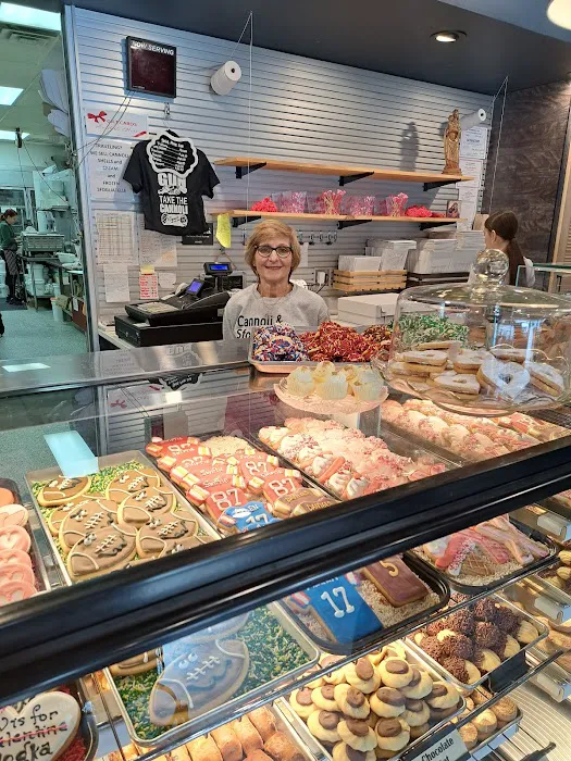Rispoli’s Pastry Shop (Hawthorne) Picture 1