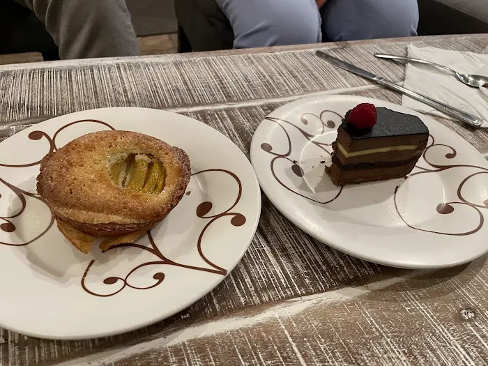 Pierre & Michel Authentic French Bakery Picture 1
