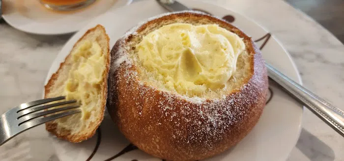 Pierre & Michel Authentic French Bakery Picture 5