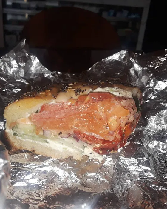 Wally's Bagel Nosh Picture 5