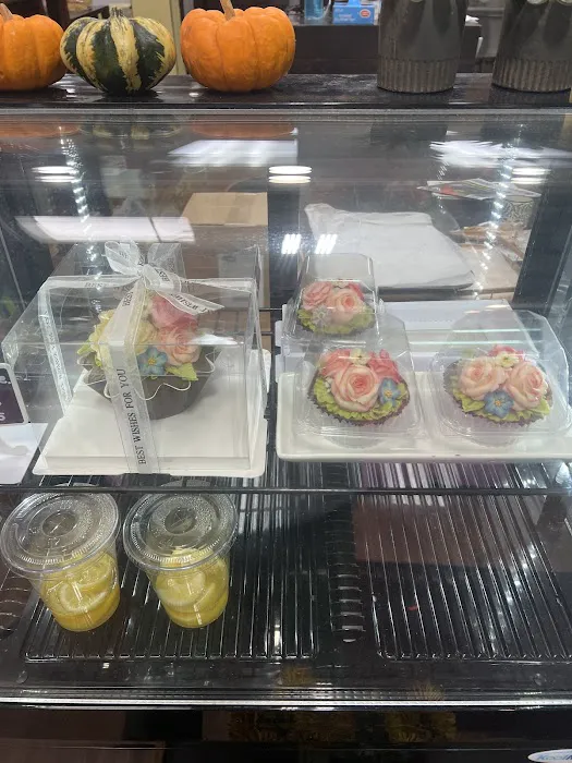 GATEAUX Bakery Picture 3