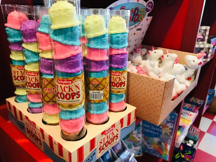 Emack & Bolio's Cake & Gift Shop Picture 3