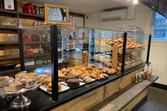 The Black Dog Water St. Bakery