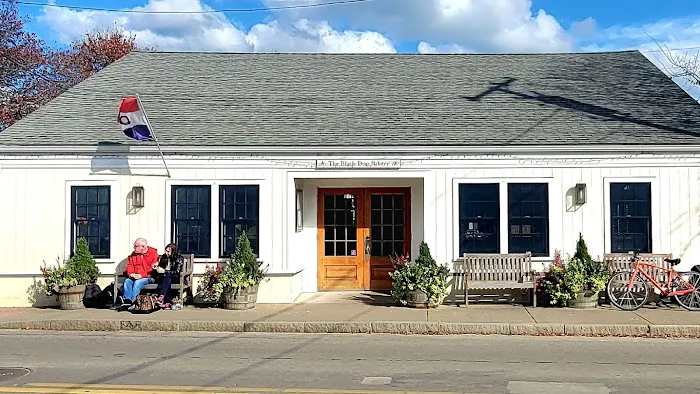 The Black Dog Water St. Bakery Picture 5