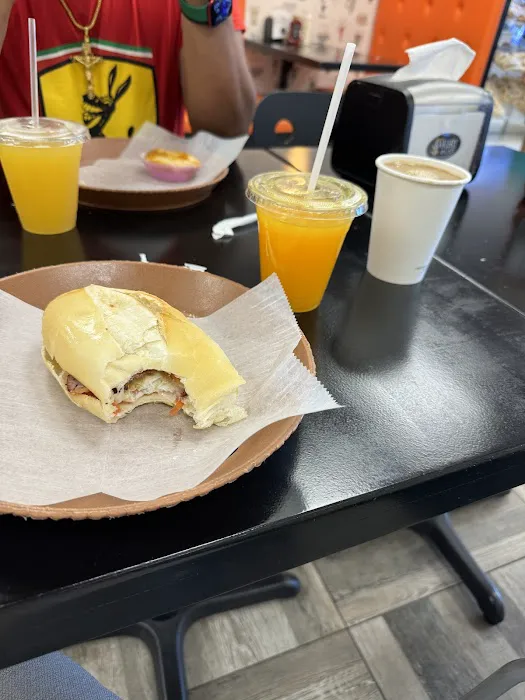 Mayflour Bakery & Cafe Picture 7