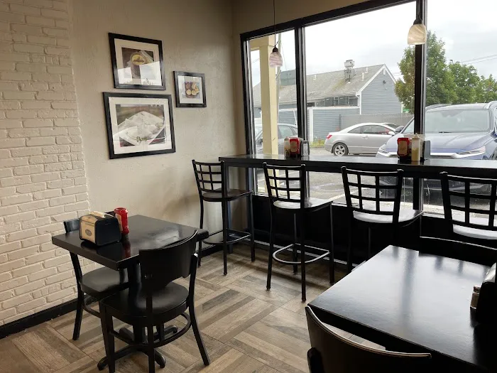 Mayflour Bakery & Cafe Picture 6