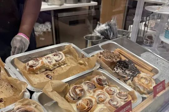 Cinnabon