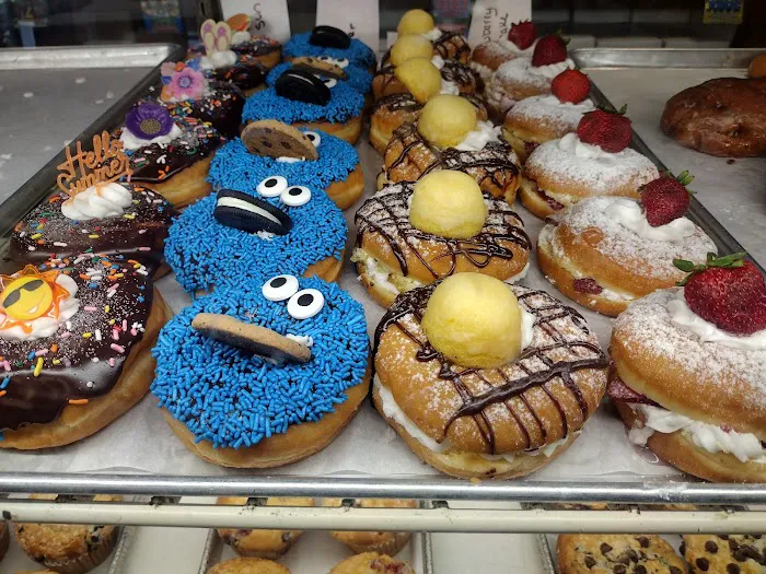 Donut King Picture 2