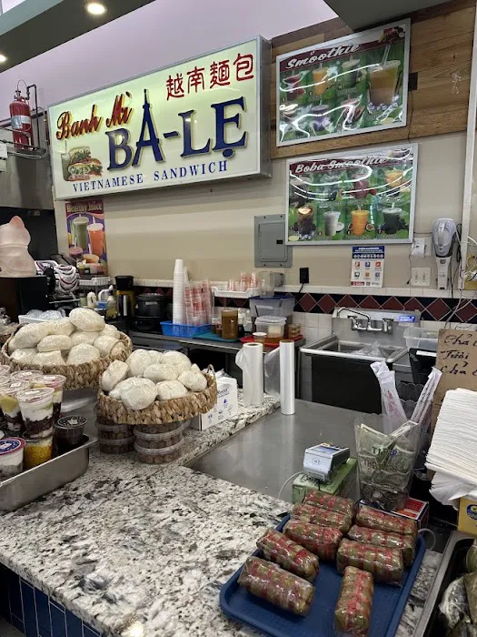 Bánh Mì Ba Lẹ Picture 4