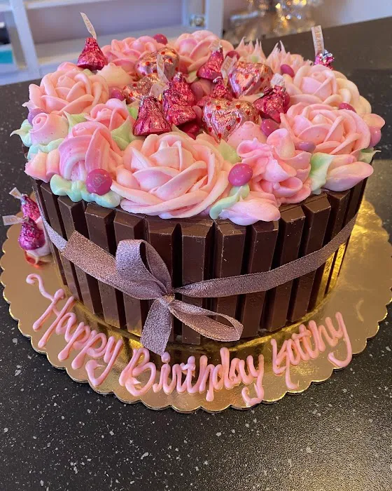 Donna's Cakes Picture 7