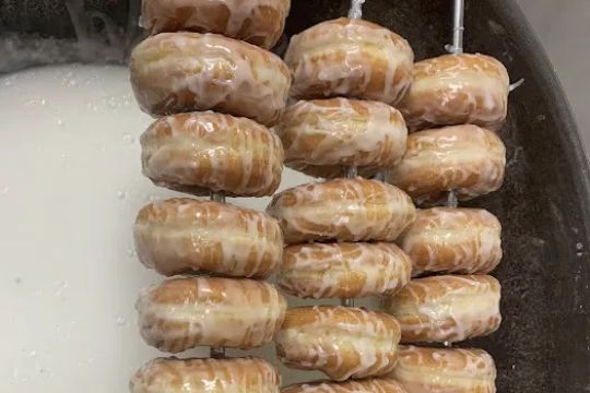 Anna's Hand Cut Donuts Inc