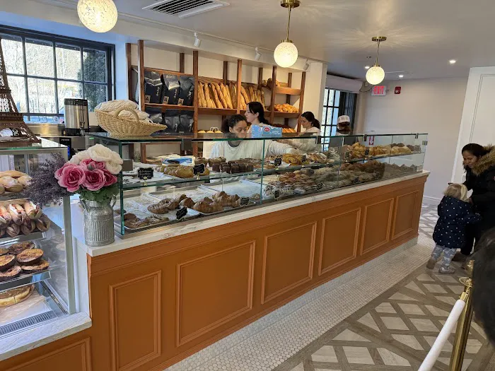 Le Petit Four Bakery Picture 1