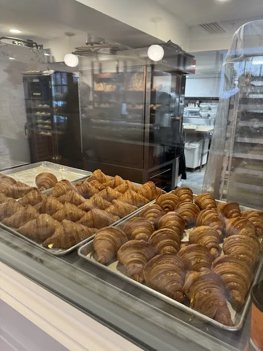 Le Petit Four Bakery Picture 6