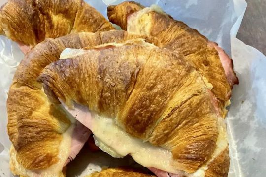 Le Petit Oiseau Bakery (Home Business) & Seasonal Bake Stand May- October
