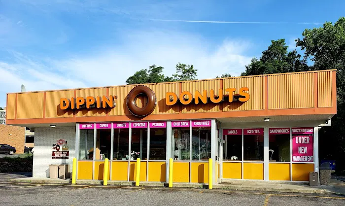 Dippin' Donuts Picture 2