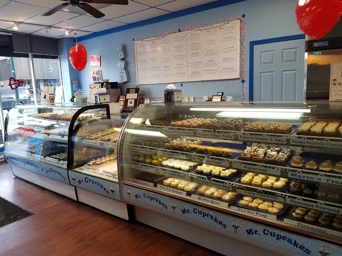 Mr. Cupcakes Picture 8