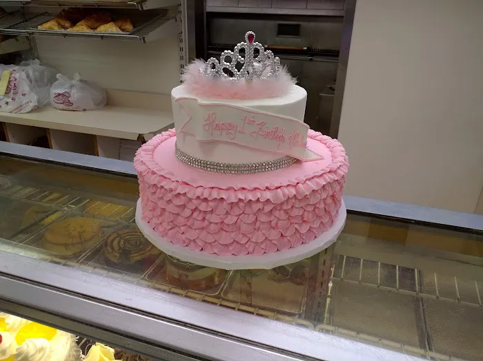 David's Custom Cakes Picture 6