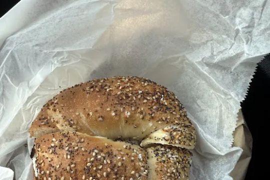 Carlos Bagel Shop