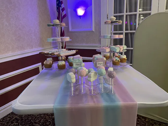 Petal Dust Cakery Picture 1