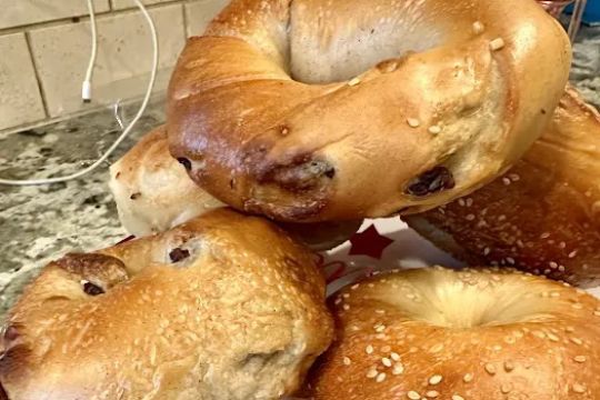 Bagel Nosh