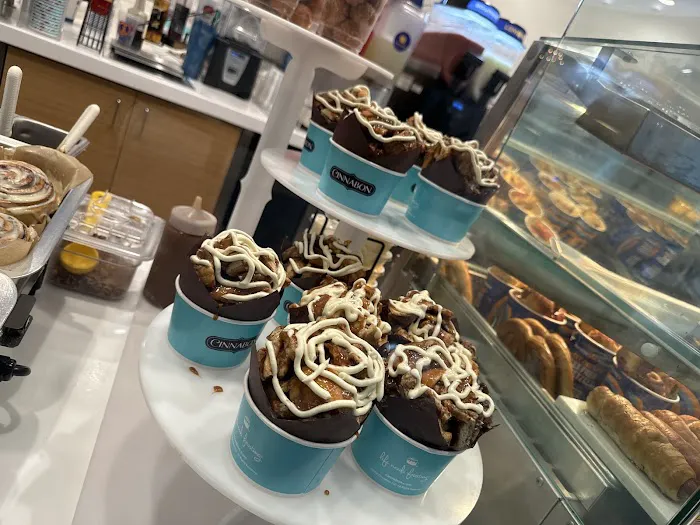 Cinnabon Picture 8