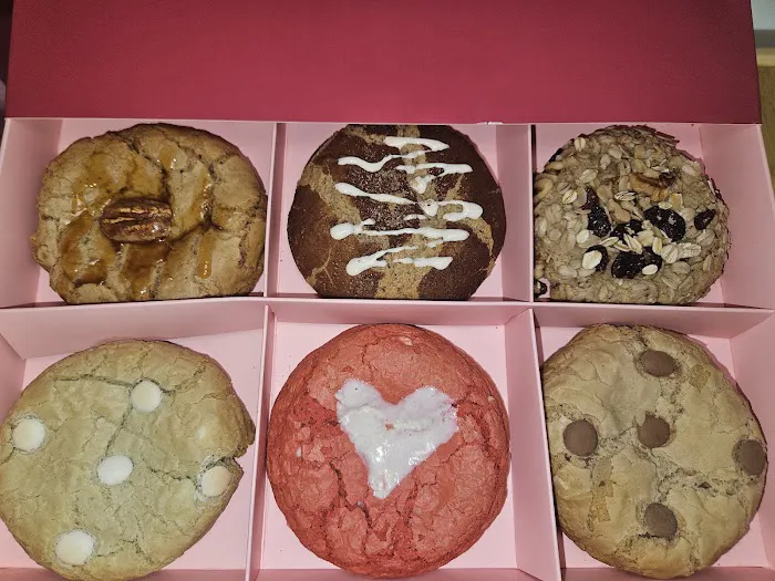 Miss Cookie Picture 1