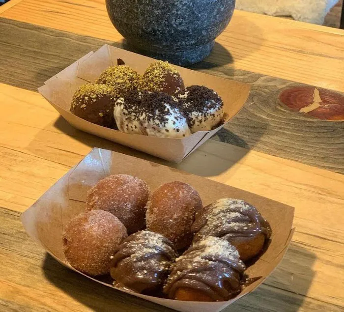 Mimi & Pin Churros and Donuts Picture 6