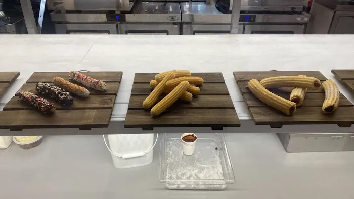 Mimi & Pin Churros and Donuts Picture 5