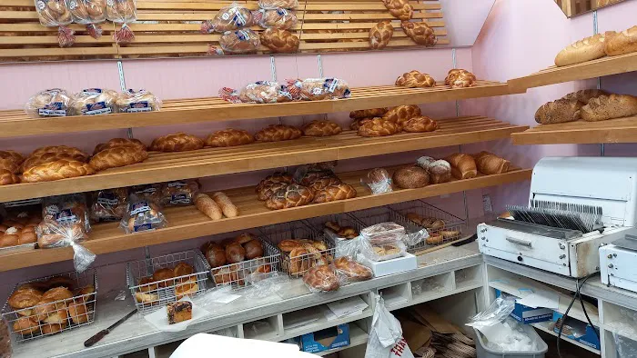 Zadies Kosher Bake Shop Picture 2
