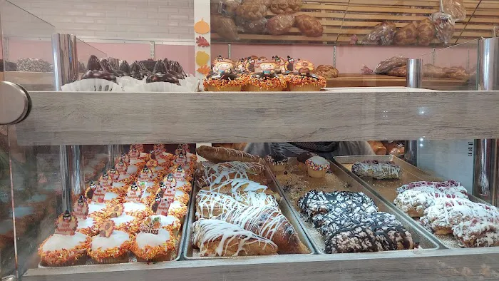 Zadies Kosher Bake Shop Picture 9