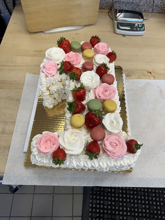 Daisy Organic Bakery Picture 3
