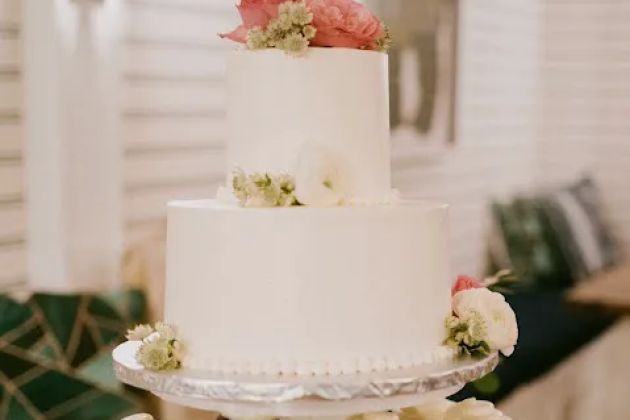 Cakes By Liz