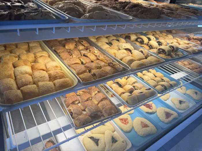 Cheryl Ann's Bakery Picture 1