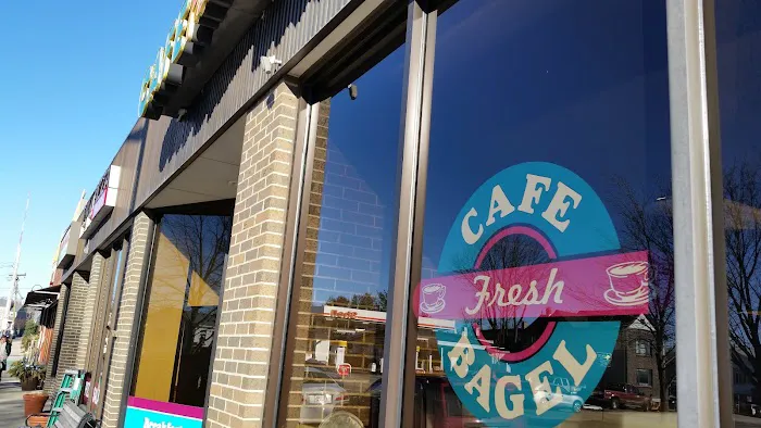 Cafe Fresh Bagel Picture 1