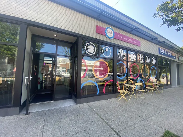 Treat Cupcake Bar Picture 1
